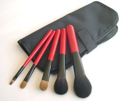 揭秘竹田熊野化妆刷 日本匠艺与全球代购热潮